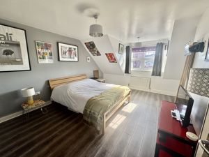 Photo 11- click for photo gallery